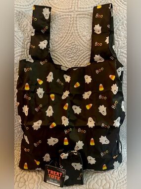 👻 Kids Halloween Tote Bag – Black Ghost & Candy Corn Print